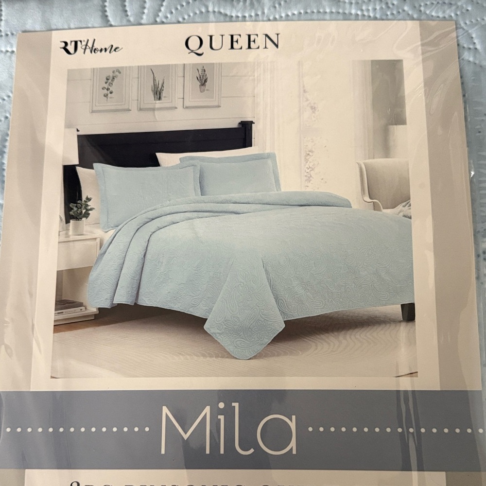Queen Light Blue Quilt Bedding Set